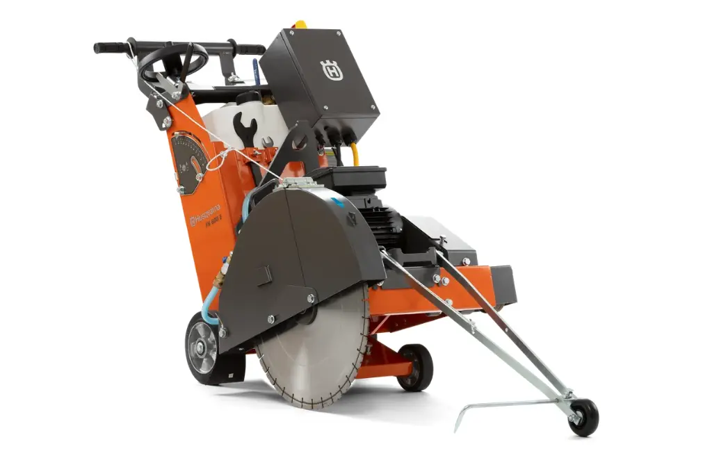 FS 600 E